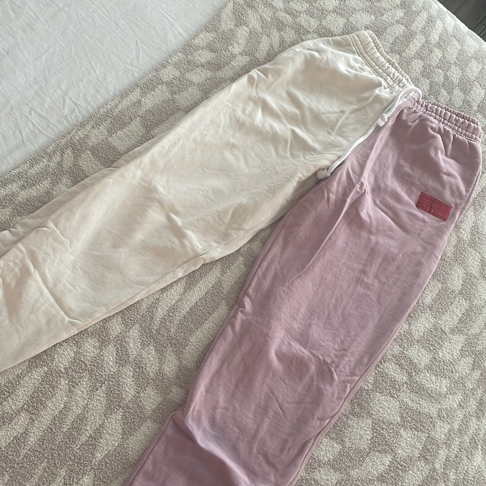 SET of CHNGE Split Color Sweat Suit - Picture 2 of 11